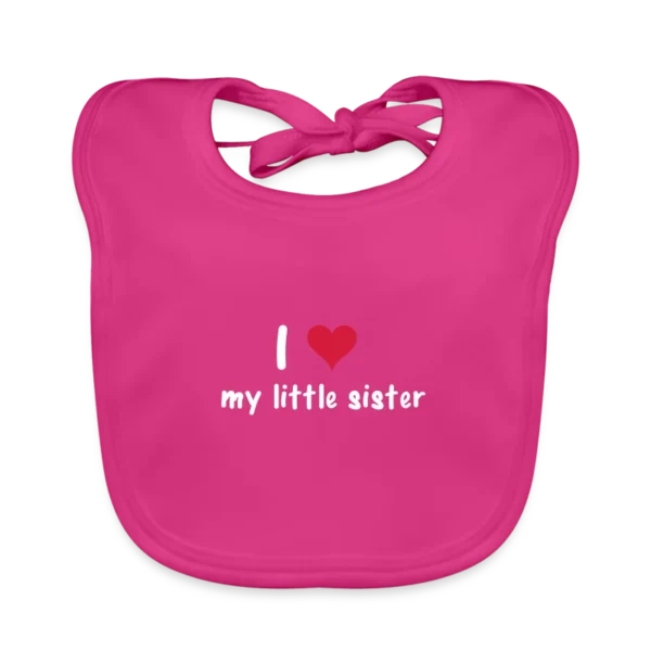 Donker roze slabbetje met de tekst 'I ♥ my little sister' in witte en rode letters.